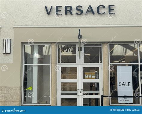 Versace at Orlando Vineland Premium Outlets® 